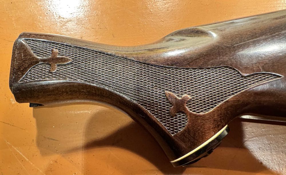 Coronha e fuste para caçadeira Remington