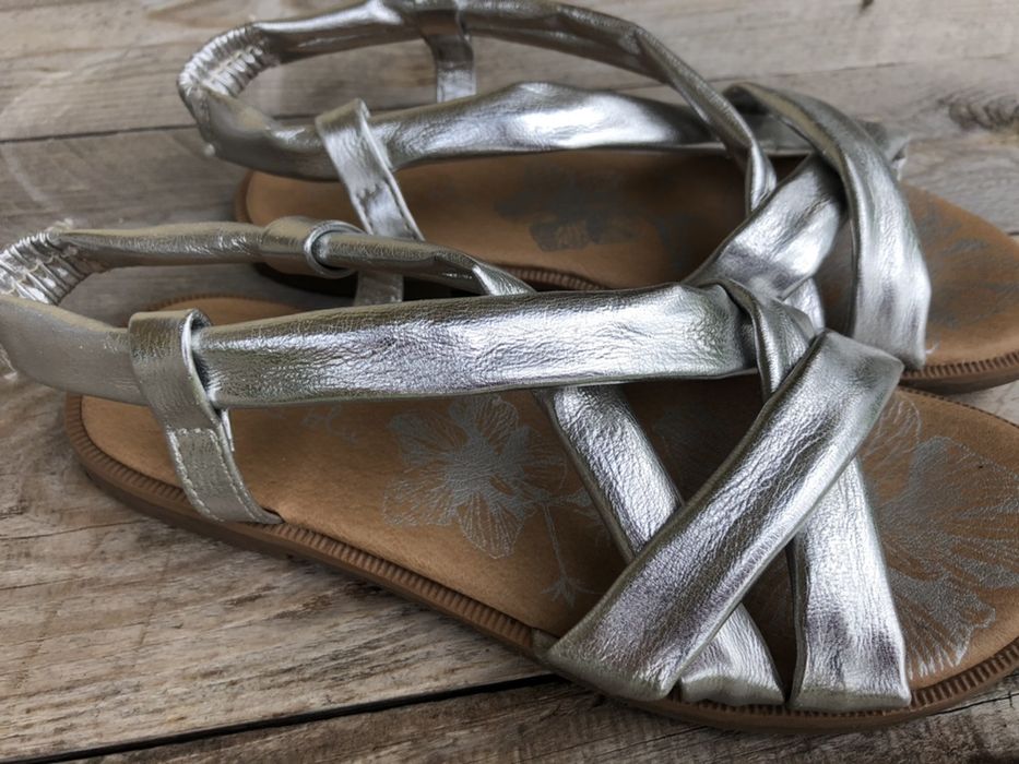 Sandały srebrne rozm 32