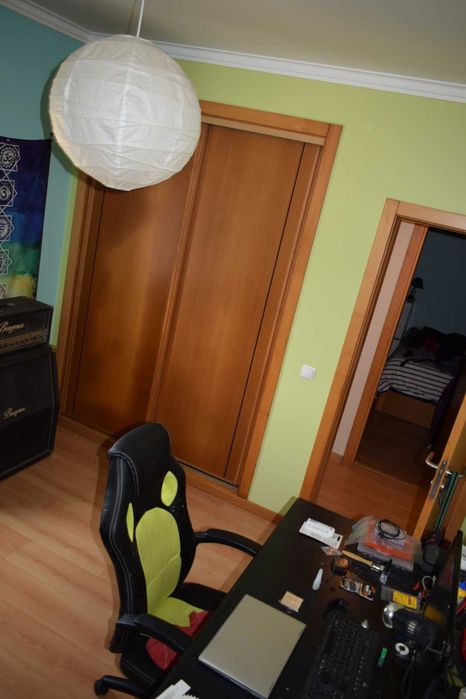 Vendo Moradia T4 - Garagem, Churrasqueira e Logradouro de 181 m²