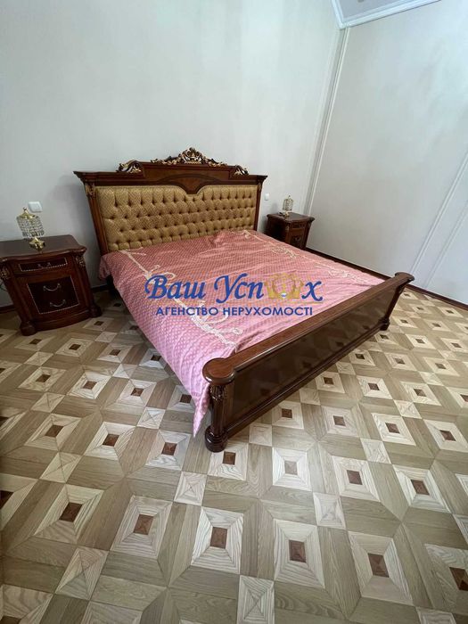 Продажа дома с ремонтом в классическом стиле на Софиевской Борщаговке.