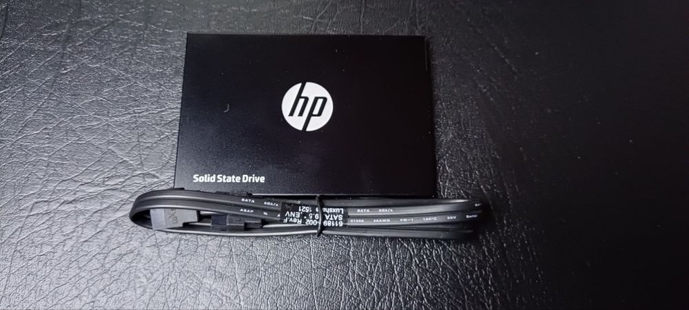 Ssd диск HP 1tb + Sata кабель