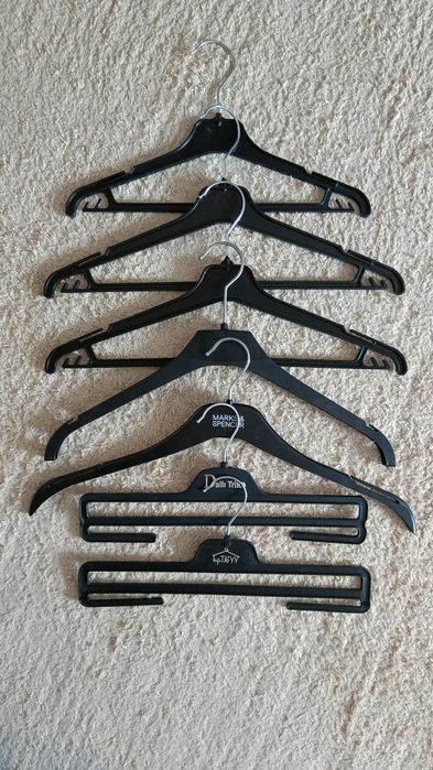 Вішалки для одягу 29 штук