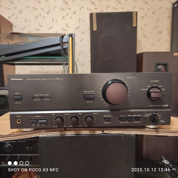 Усилитель Tehnics SU V570