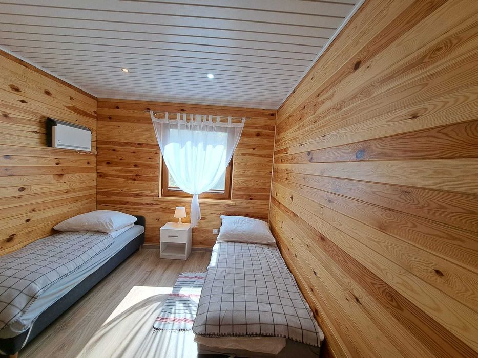 Domek nad jeziorem. Bory Tucholskie.  Las, ryby, grzyby.