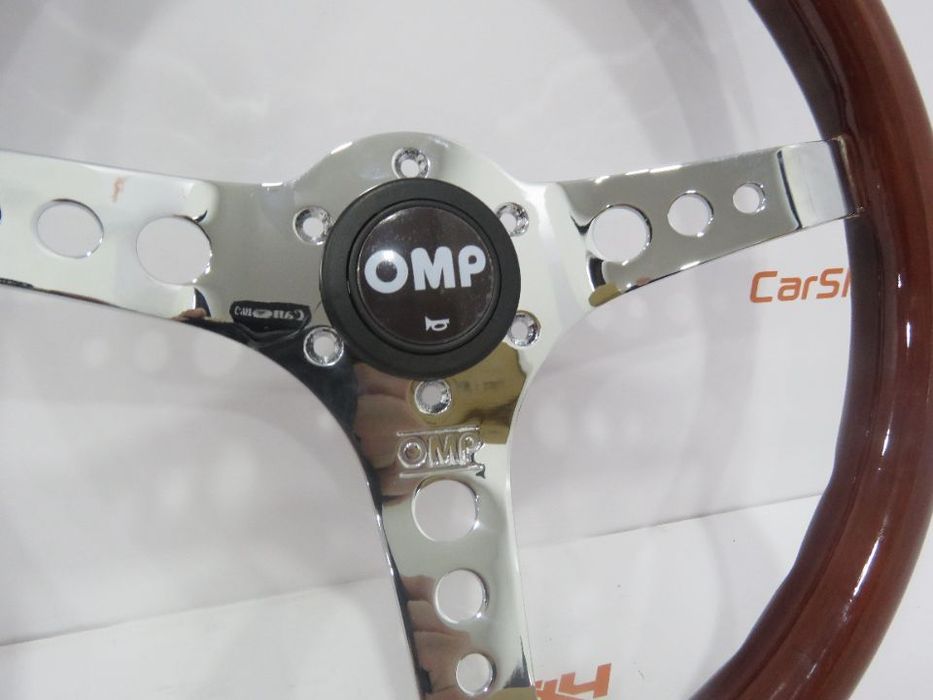 Volante Original OMP Mugello em madeira.