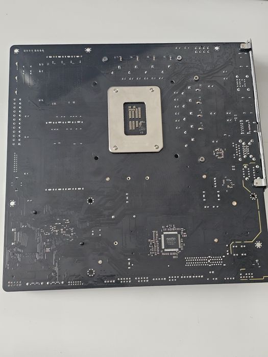 Ігрова материнка Asrock B760M Pro RS / DDR5 / S1700