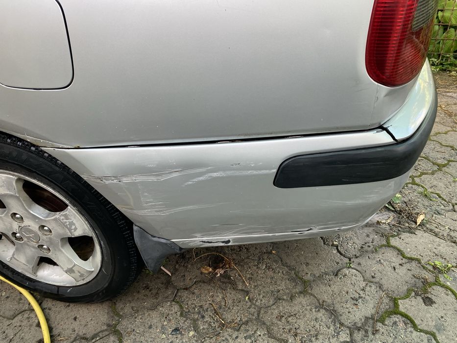 Mitsubishi Carisma