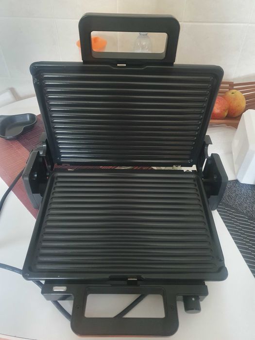 Grelhador de Placas Bosch TCG3323 de 2000 W - Preto (Novo)