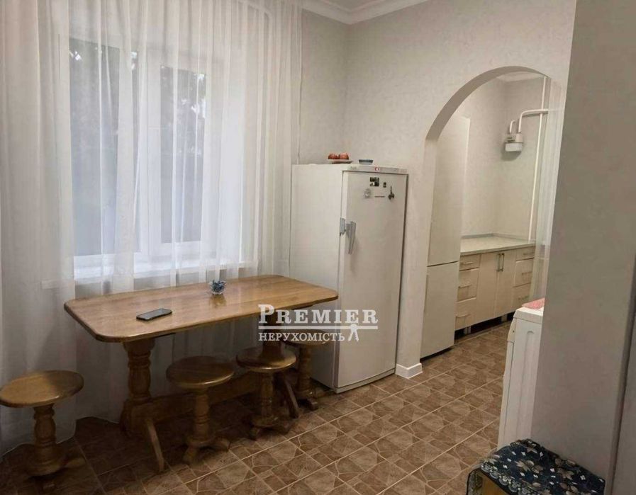 Продам 2-поверховий будинок в Одесі