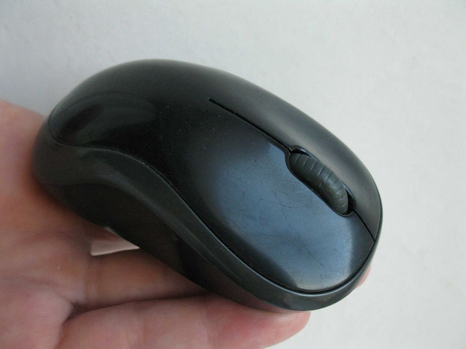Мышь Logitech M185