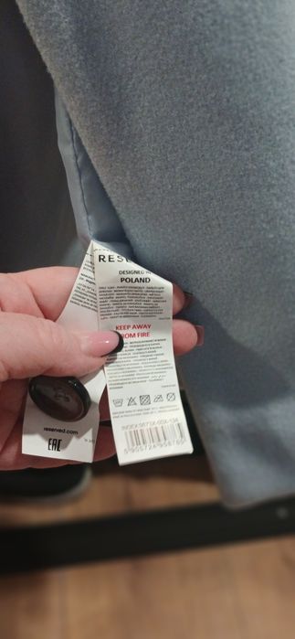 Продам пальто на дівчинку 134р