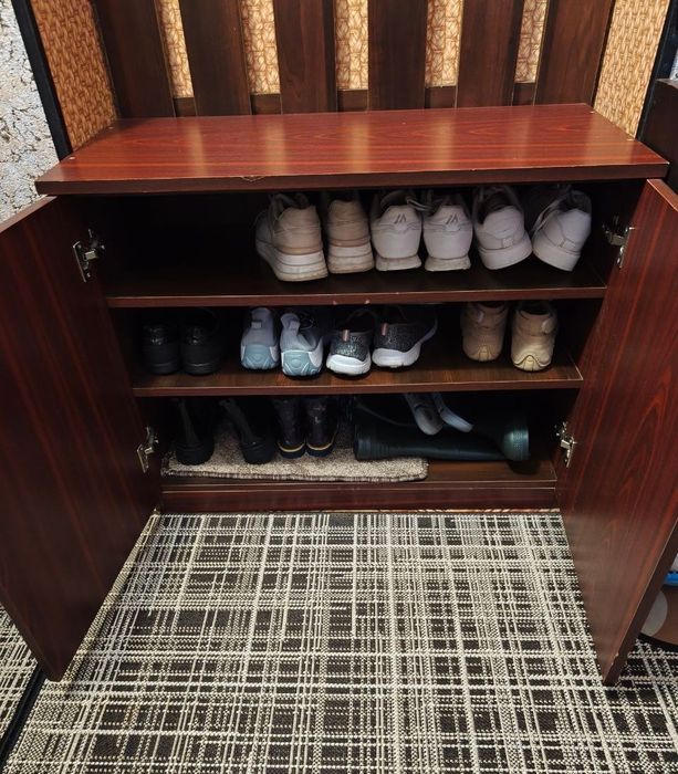 Прихожа в ваш передпокій.