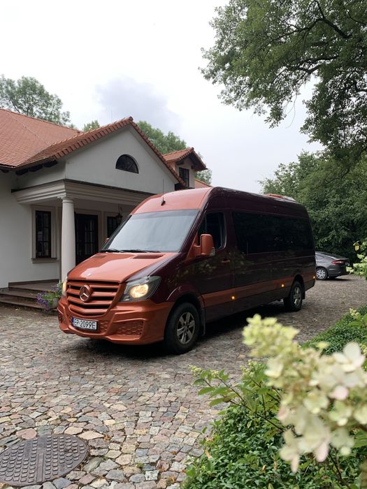 Przewóz osób, wynajem busów, wynajem autobusów, przewóz pracowników