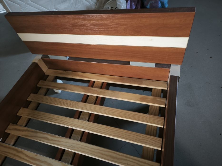 Łóżko 90x200 z materacem