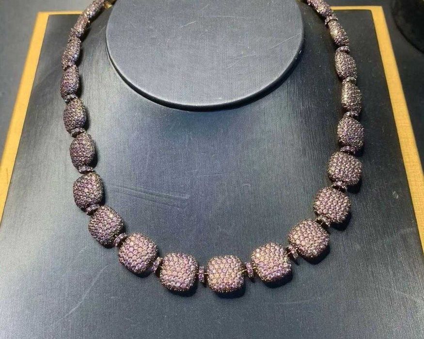 Naszyjnik APM Monaco Purple Square – elegancki i stylowy