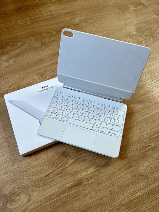 Apple Magic Keyboard 11 polegadas português