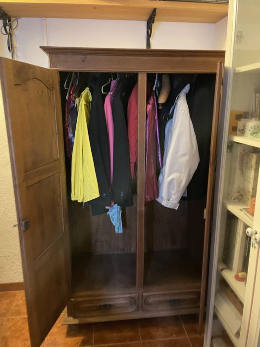 Guarda-fatos/Roupeiro