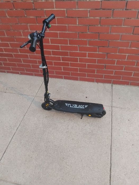 Trotinete Elétrica Flyblade