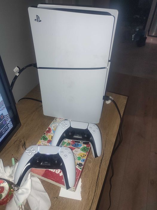 Sony Playstation 5 slim Samsung 4k smart 49