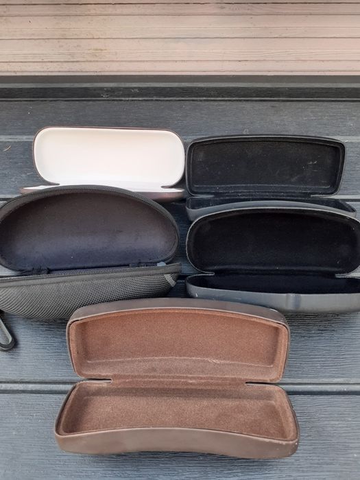 Etui na okulary stan bdb