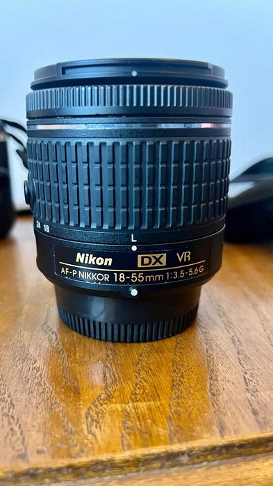 Nikon D3300 24MP + 18-55mm AF-P VR + Mochila Cullmann