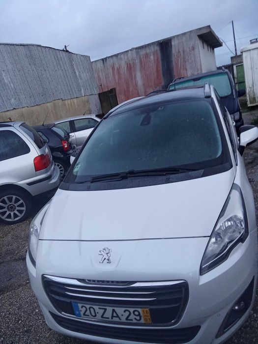 Peugeot 5008 7 lugares 1.6 HDI 2016