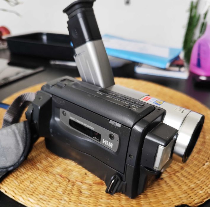 Sony Handycam Video Hi8 CCD-TR728E 560x zoom PAL Сони видеокамера