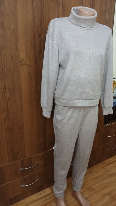 Свитер +штани трикотажні42-44