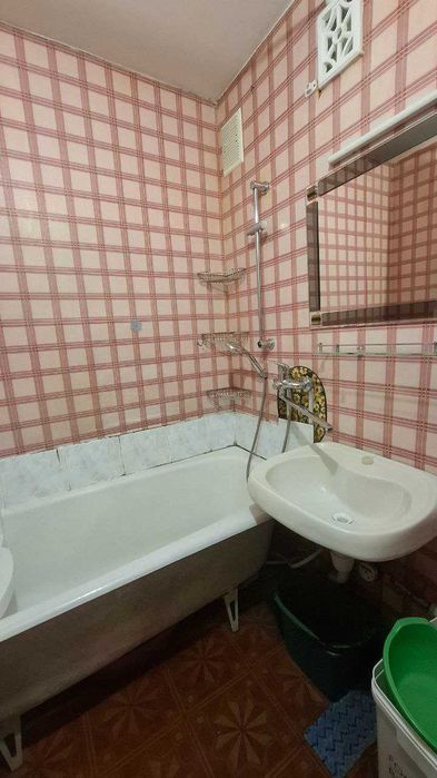 Продаж 2кімнатної квартири на Виноградарі