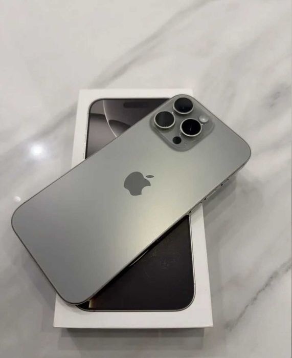 Продам iPhone 16 Pro Max