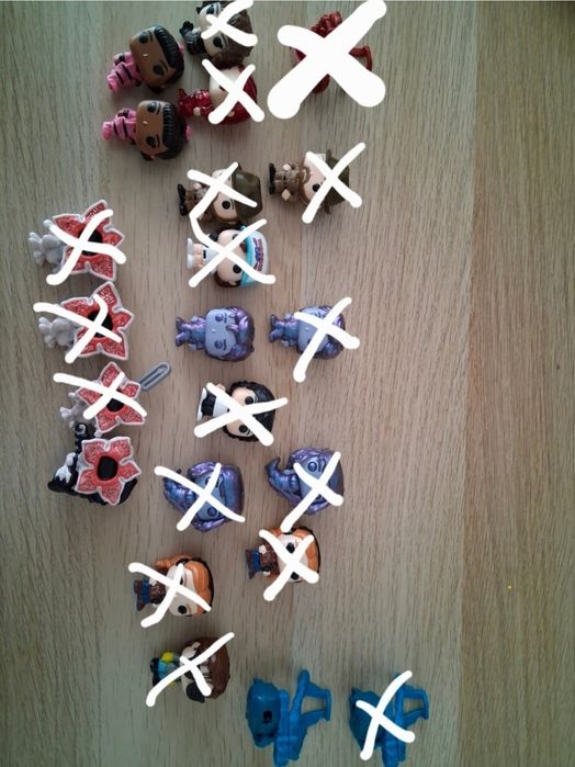 Stranger things kinder joy