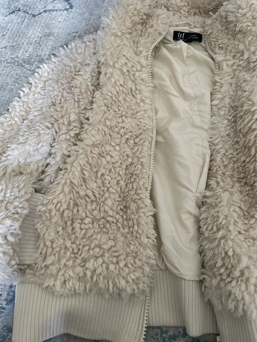 Roupa: Casaco Zara tamanho M