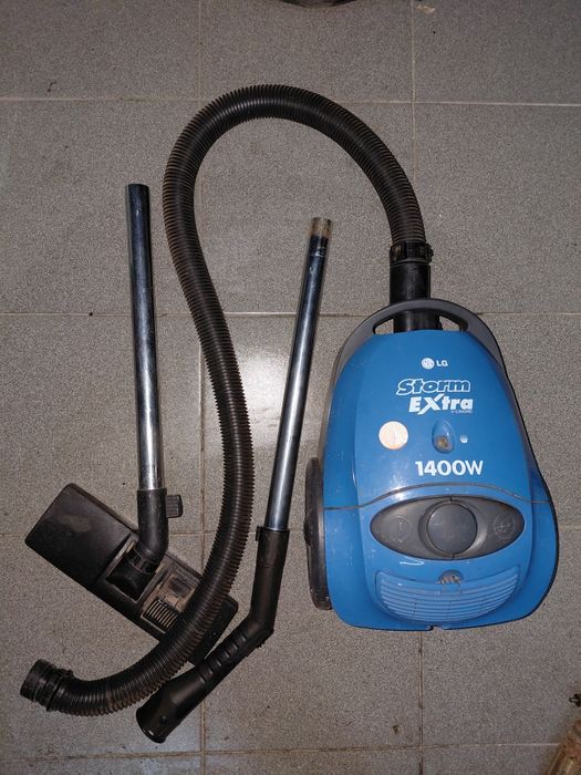 Пылесос LG V-C3043