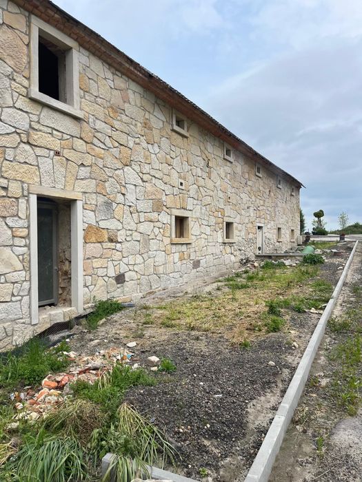 Piaskowanie,Renowacja elewacji i wnętrz, Czyszczenie