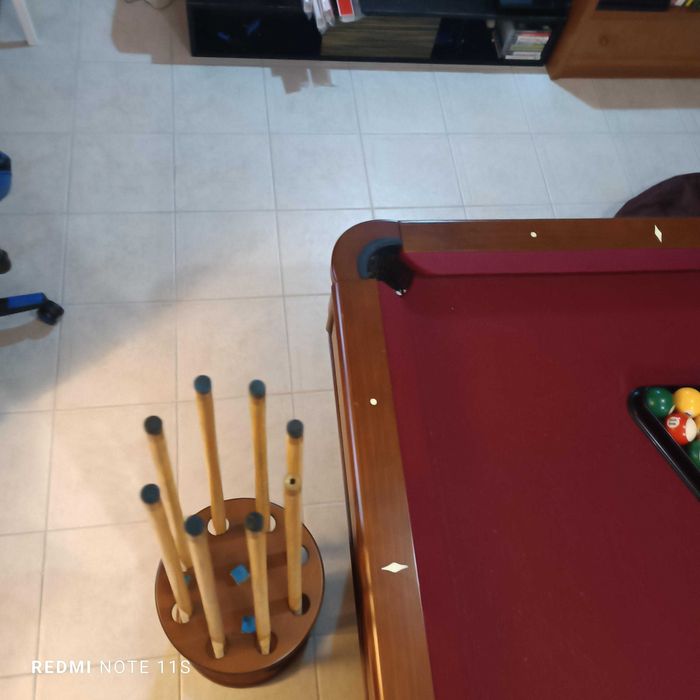 Mesa Bilhar com suporte e 8 tacos