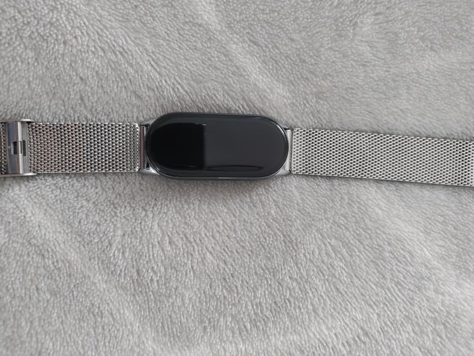 Продам xiaomi мі band 9
