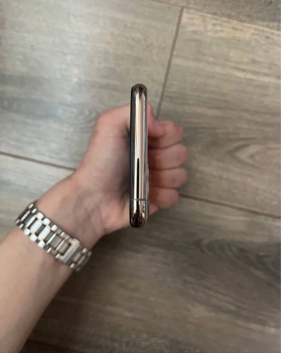 Продам Iphone 11 Pro 64 GB