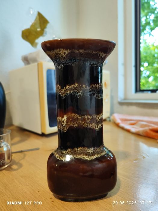 Wazon kamionka. Tygrysek W-101,  Stan idealny. Porcelit szkliwiony.