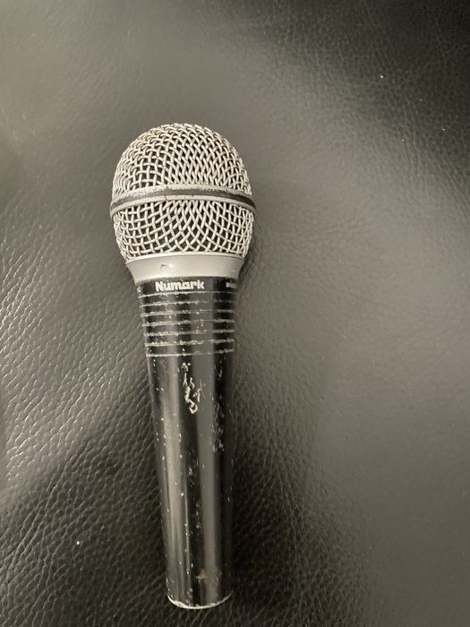 Мікрофони Shure Numark