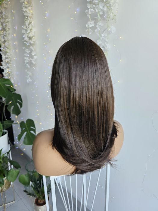 Peruka Natasza naturalny ciemny brąz kawa palona grzywka