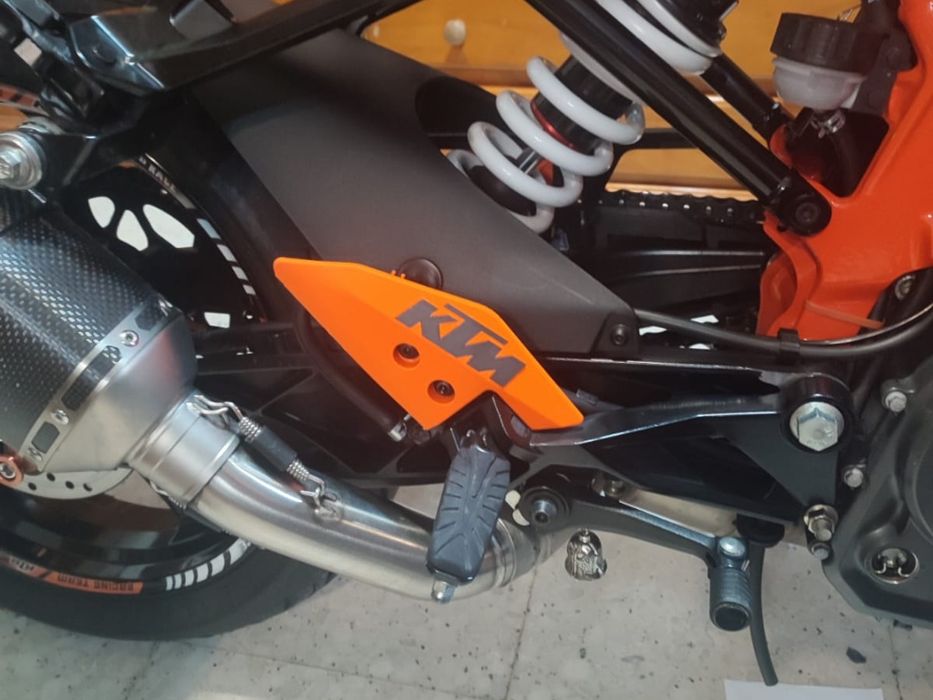 Защита пятки для KTM RC 125 2023 года