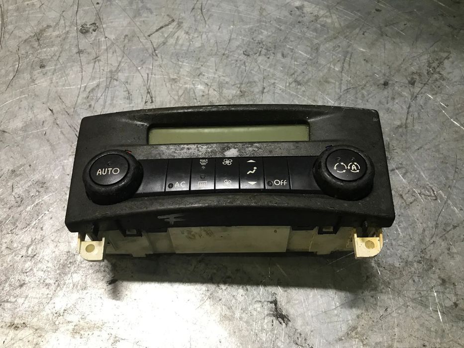 COMANDO / REGULADOR SOFAGEM E AC RENAULT LAGUNA II 8200264425-D