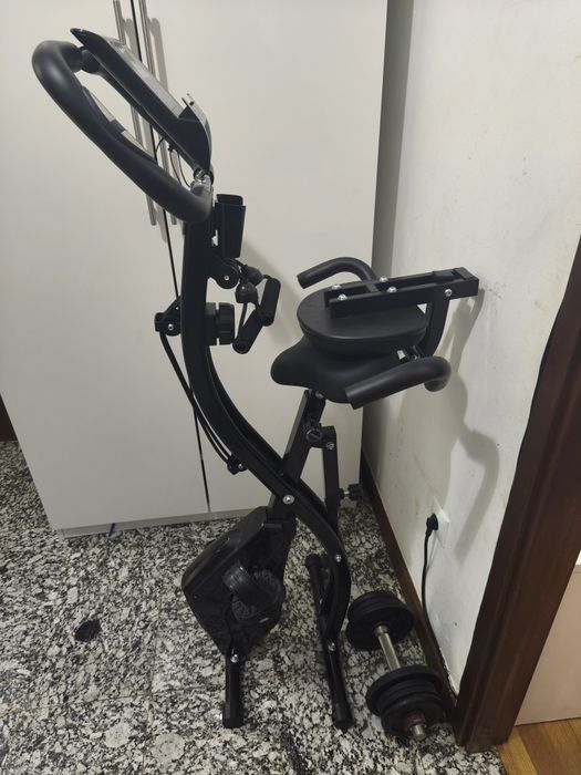Bicicleta estática como nova