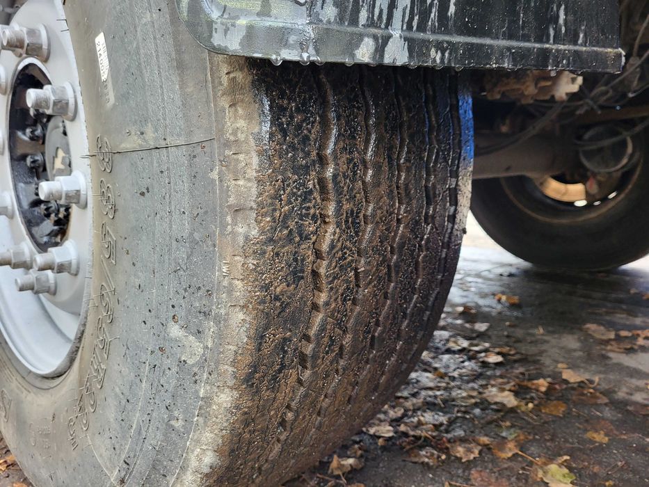 Зерновоз напівпричіп