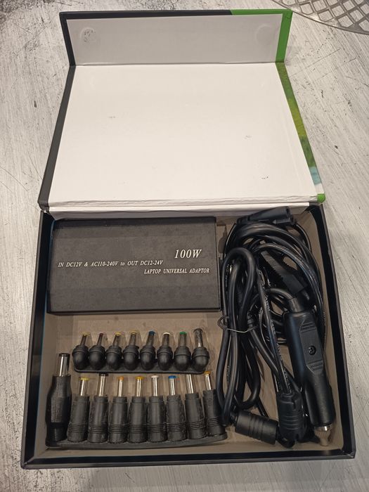 Universal Laptop Adapter441343675792117761