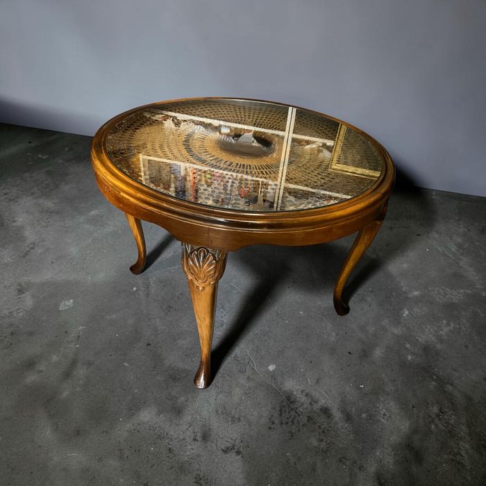 Piękny okrągły stolik vintage / rattan pod szkłem / wys. 60 cm