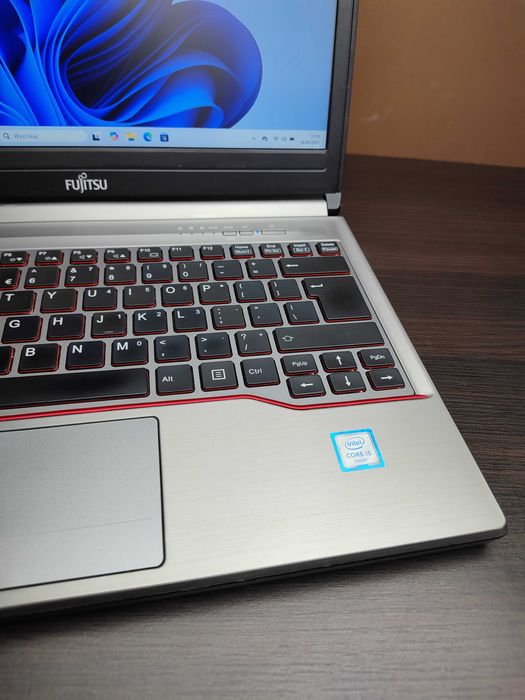 LAPTOP | Fujitsu LifeBook E736 | i5-6200U | 8GB | 128SSD | Win11