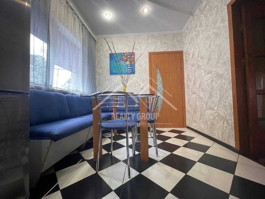 Продаж великого і чудового будинку у ЦМ районі (Pit-Stop)