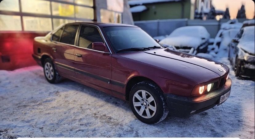 Продам або обміняю бмв е34