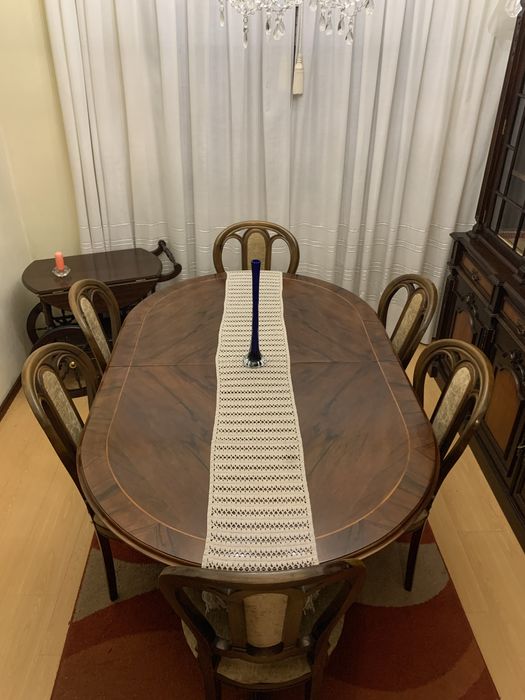 Mobilia de sala em nogueira